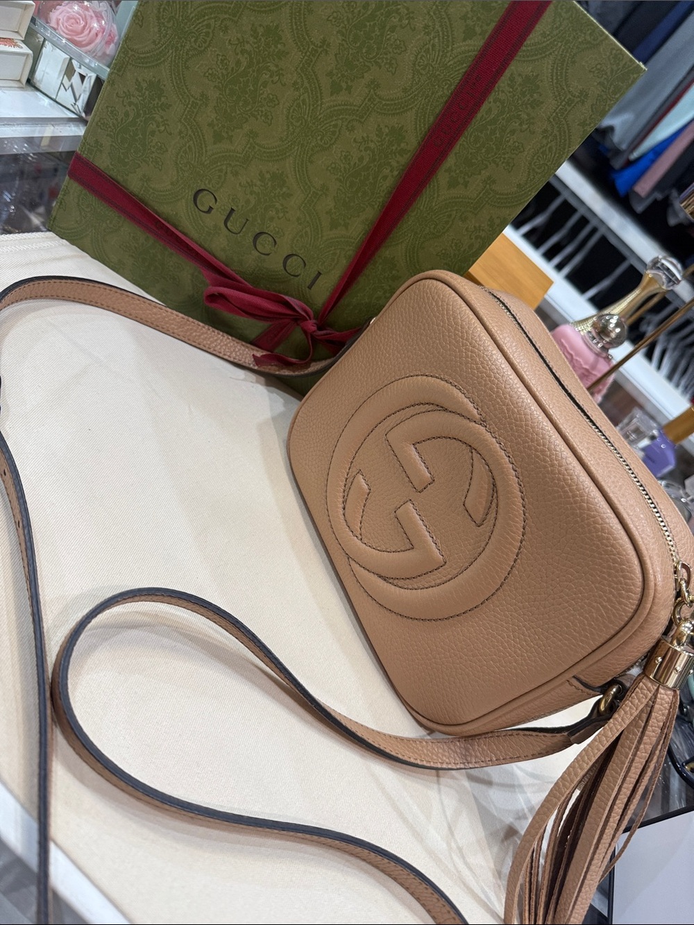 Authentic Gucci Beige/Tan Leather Soho Disco Crossbody Bag